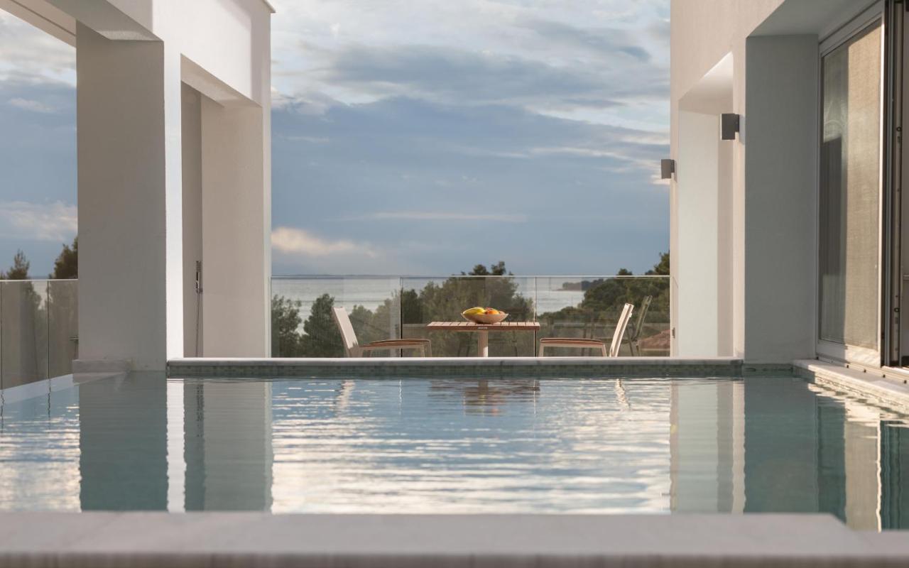Nikiti Botanic Pool Suites Εξωτερικό φωτογραφία
